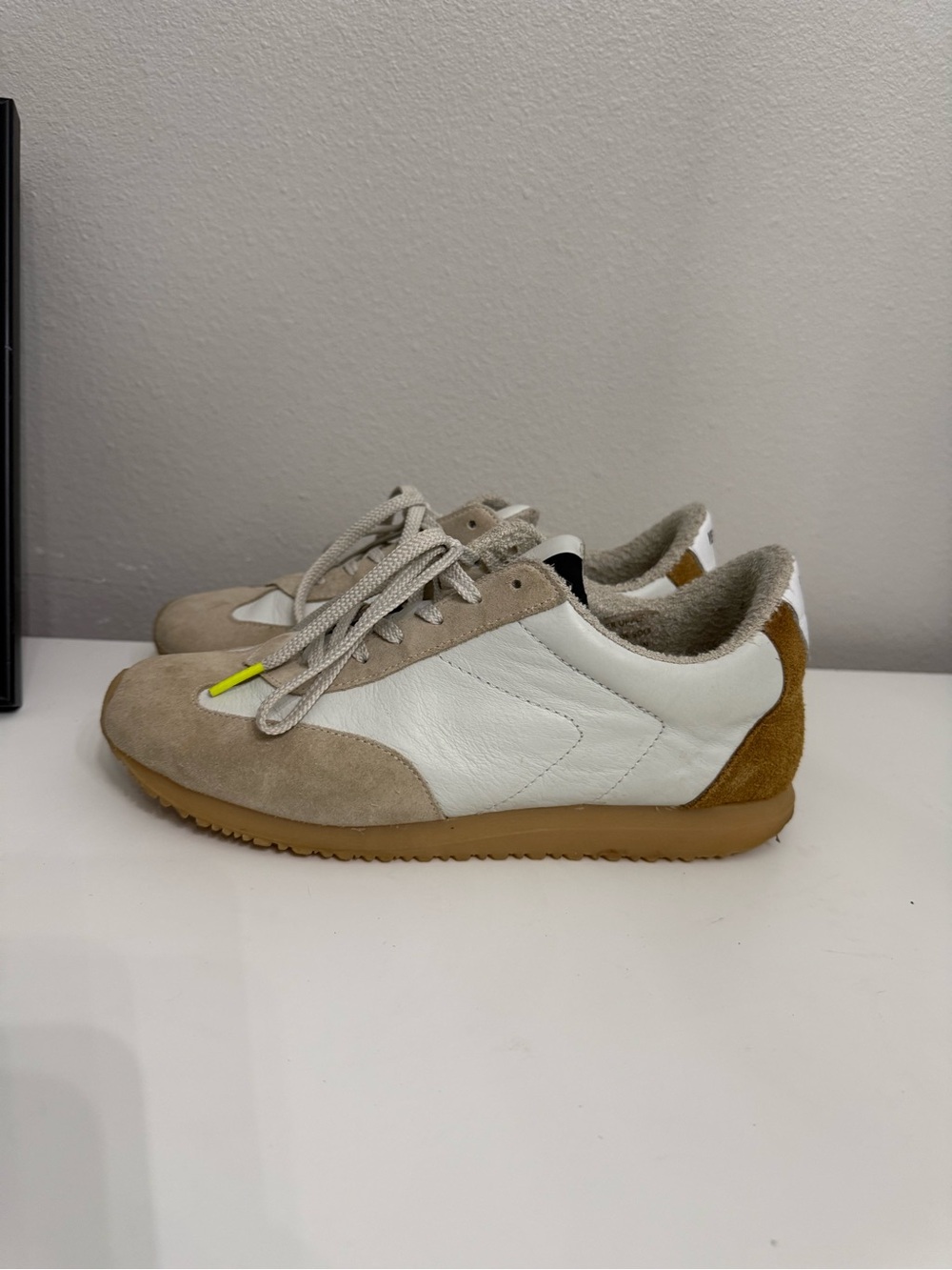 Verbenas Sneakers Size 39 Leather Suede Beige White Gum Sole Made in Spain